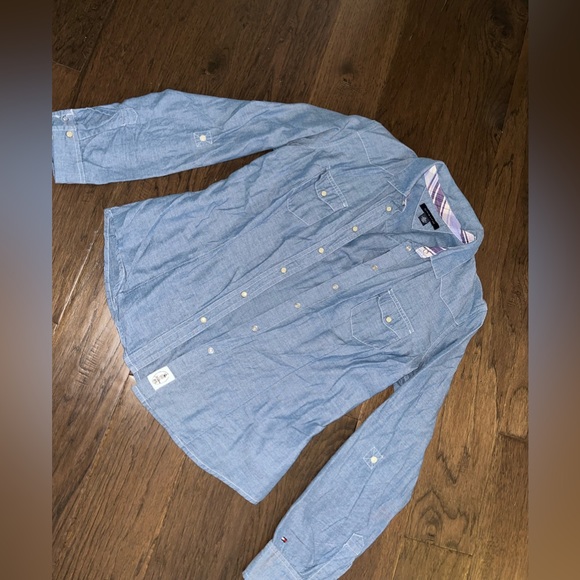 Tommy Hilfiger denim button up - Picture 3 of 4